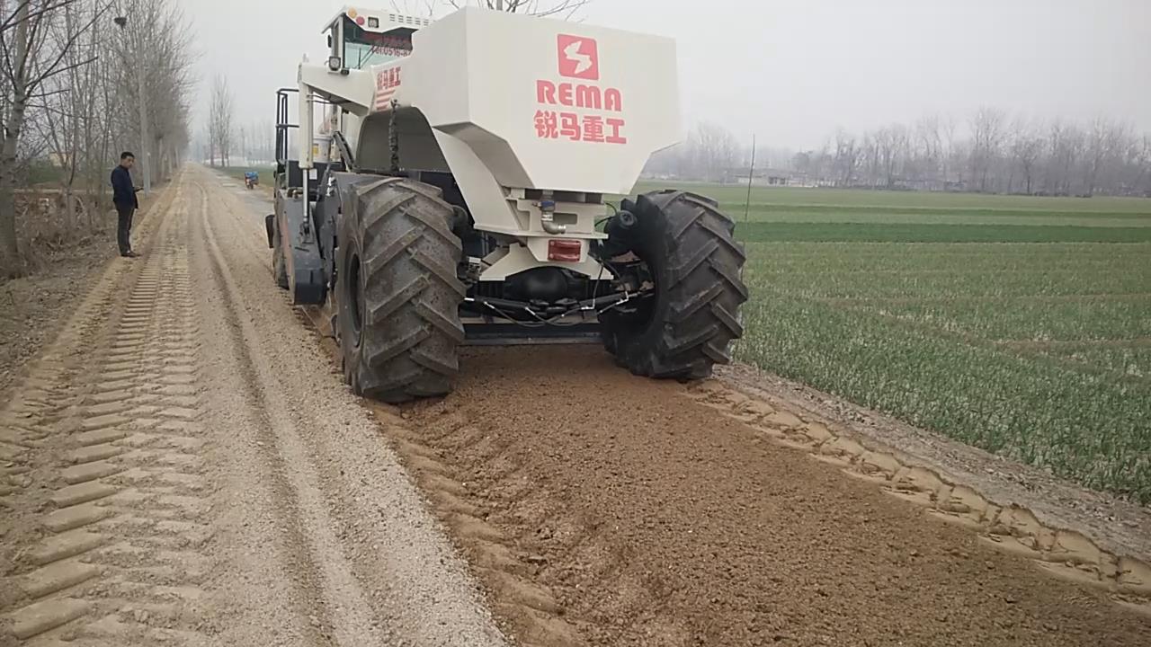 RZ580，荷澤灰土路基冷再生
